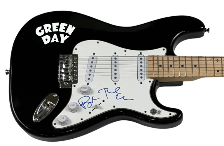 GREEN DAY Signed Autograph Electric Guitar Billie Joe Armstrong Tre Cool BAS COA