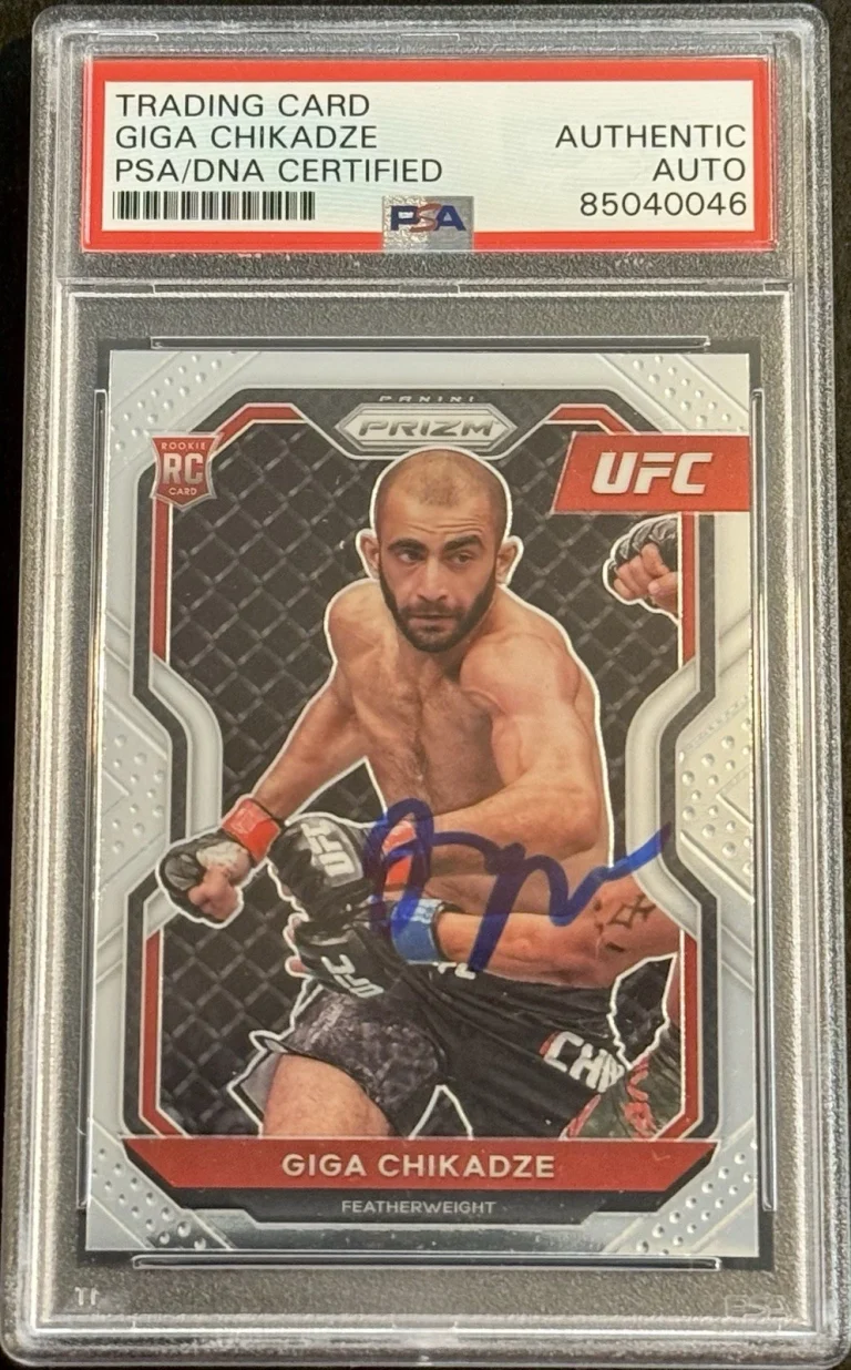 Giga Chikadze Signed Auto 2021 Prizm UFC Rookie Card On Card PSA/DNA Slabbed