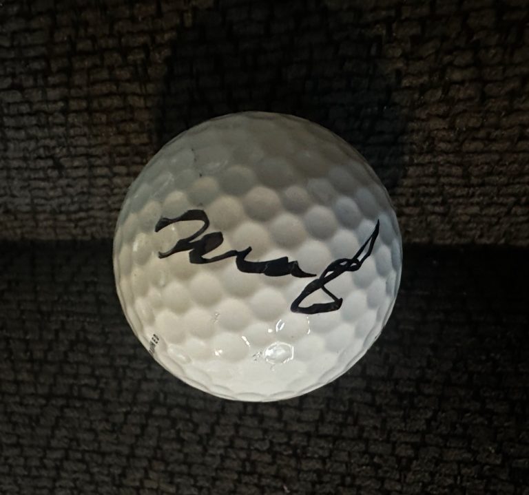 Mao Saigo Signed Golf Ball Autographed LPGA Tour Star