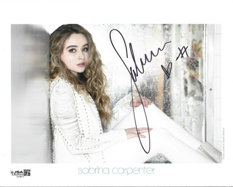 Sabrina Carpenter REAL hand early SIGNED 8x10