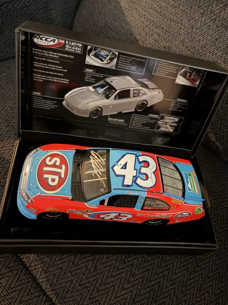 2012 #43 1/24 Aric Almirola Signed STP Ford Fusion RCCA Elite Nascar