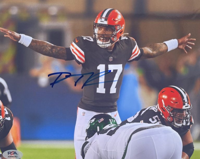 PSA/DNA Cleveland Browns Dorian Thompson Robinson Signed Football Photo DTR