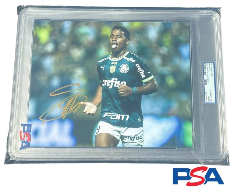 Endrick Signed 8x10 Photo Auto Psa/Dna Encapsulated Palmeiras Brazil Real Madrid