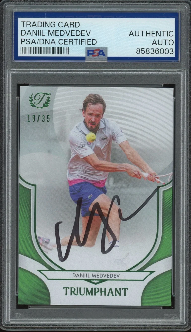 2025 Topps Triumphant Tennis #5 Daniil Medvedev Signed Green Foil /35 PSA AUTO