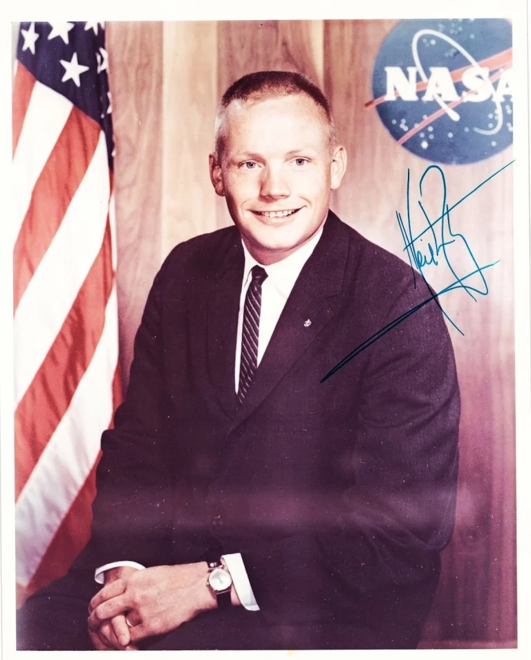 Neil Armstrong Signed 8x10 NASA Portrait Photograph Beckett BAS Near Mint