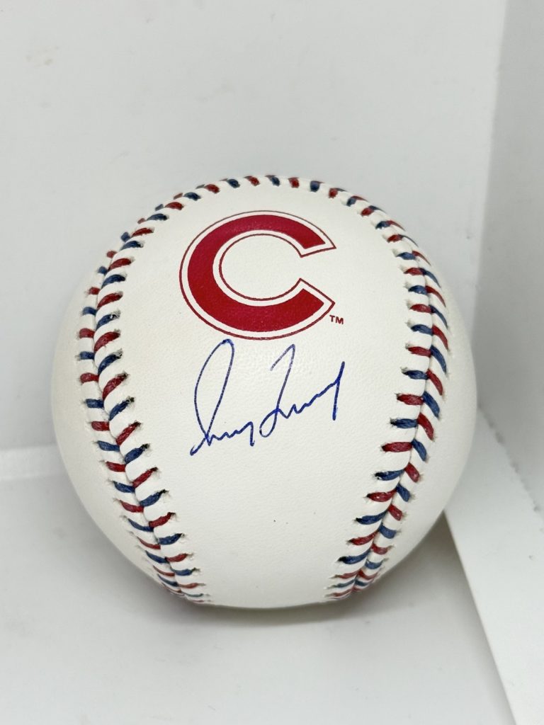 Greg Maddux signed Chicago Cubs Logo Baseball Ball Beckett Witnessed