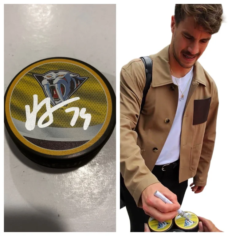 JUUSE SAROS SIGNED NASHVILLE PREDATORS HOCKEY PUCK W/ CASE COA