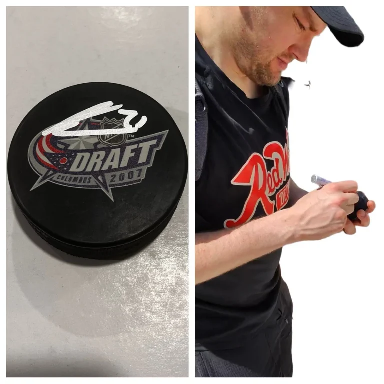 JAMES VAN RIEMSDYK SIGNED 2007 NHL DRAFT PUCK W/ CASE PHILADELPHIA FLYERS COA