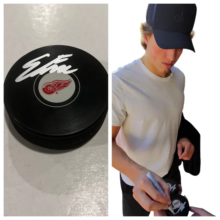 EMMITT FINNIE SIGNED DETROIT RED WINGS HOCKEY PUCK W/ CASE COA