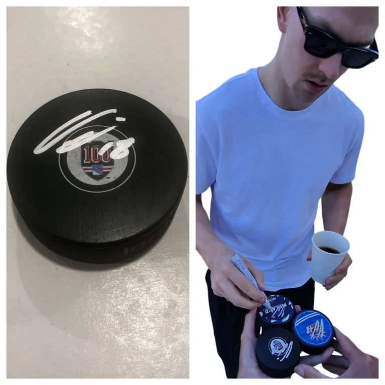 URHO VAAKANAINEN SIGNED NEW YORK RANGERS HOCKEY PUCK W/ CASE COA