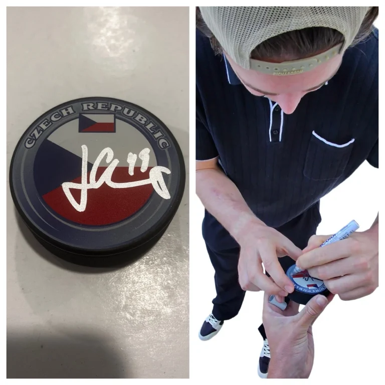 JAROSLAV CHMELAR SIGNED SLOVAKIA HOCKEY PUCK W/ CASE NEW YORK RANGERS COA
