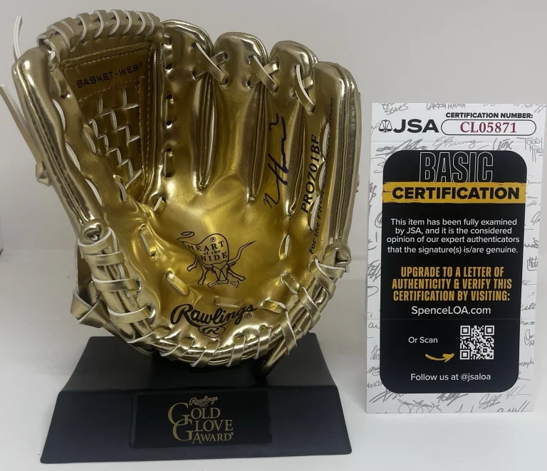 NICO HOERNER SIGNED RAWLINGS GOLD GLOVE AWARD GLOVE CHICAGO CUBS JSA COA