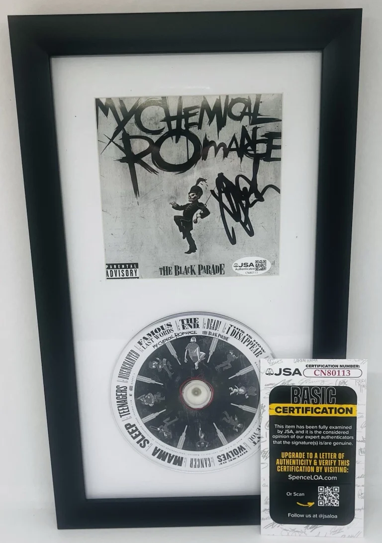 FRANK IERO SIGNED MY CHEMICAL ROMANCE WELCOME TO THE BLACK FRAMED CD ALBUM JSA