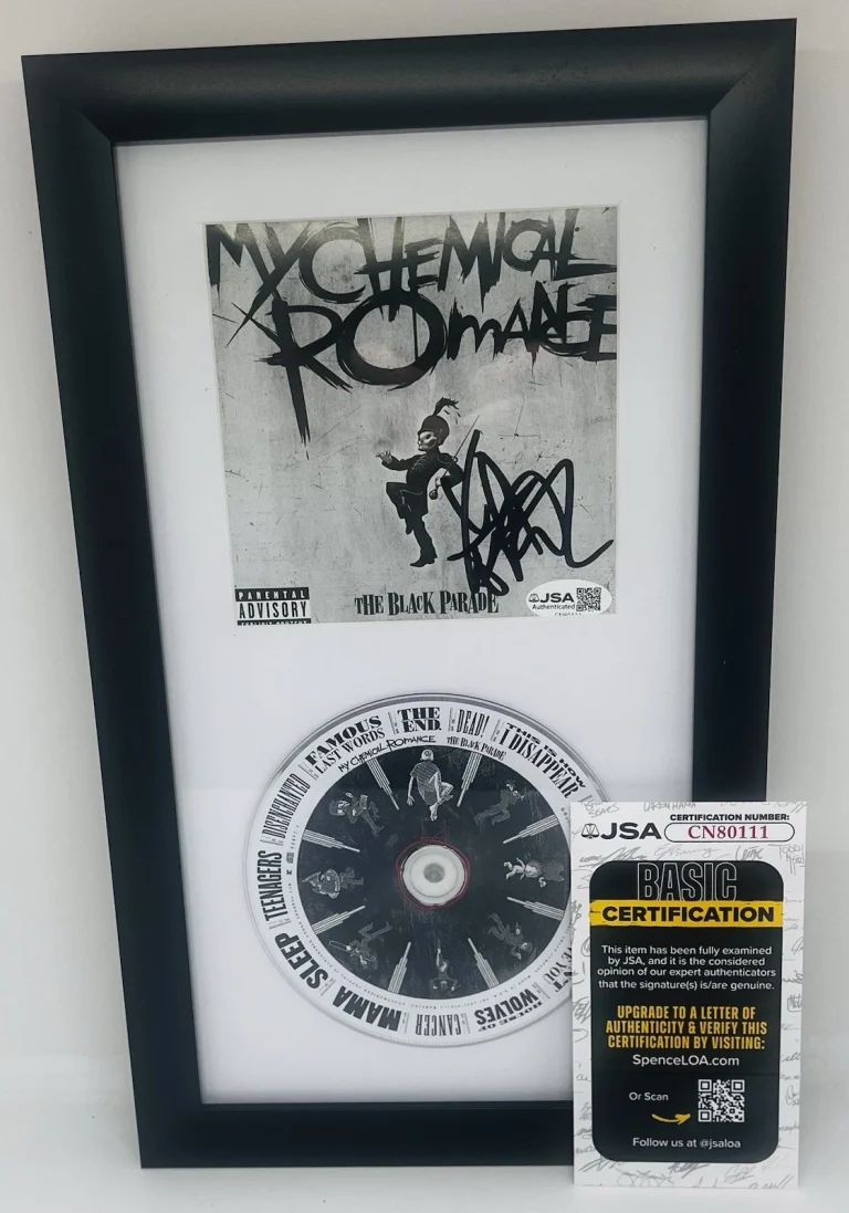 FRANK IERO SIGNED MY CHEMICAL ROMANCE WELCOME TO THE BLACK FRAMED CD ALBUM JSA