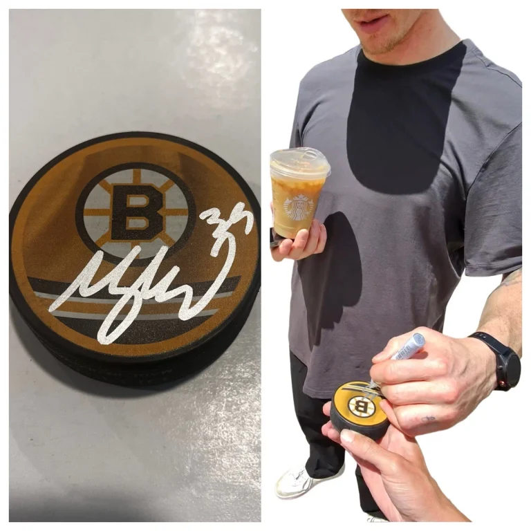 MORGAN GEEKIE SIGNED BOSTON BRUINS HOCKEY PUCK W/ CASE COA