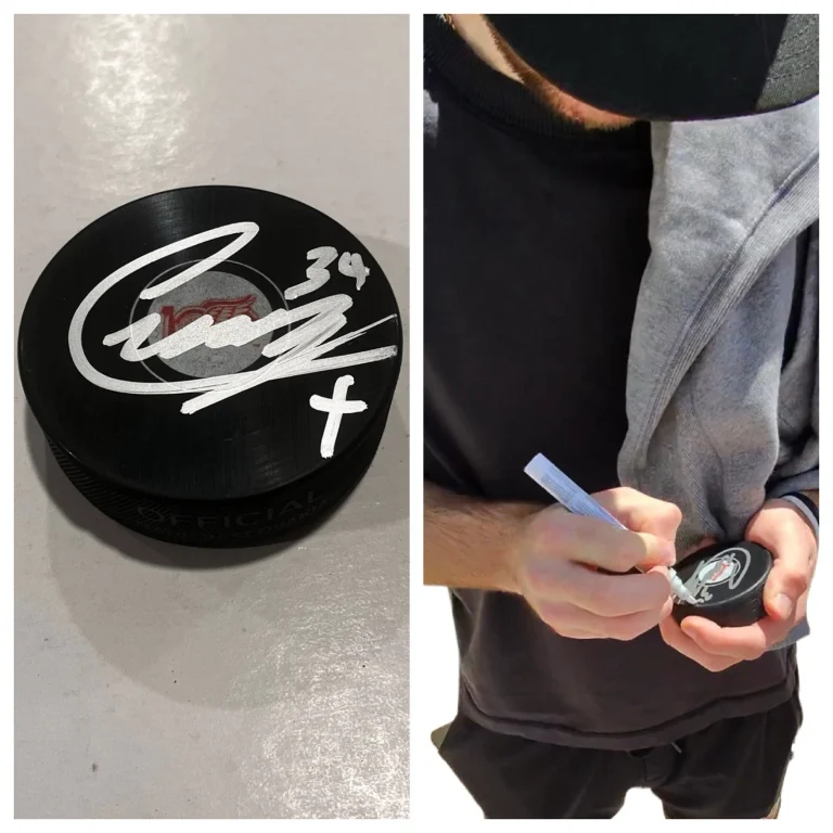 CARTER MAZUR SIGNED DETROIT RED WINGS HOCKEY PUCK W/ CASE COA