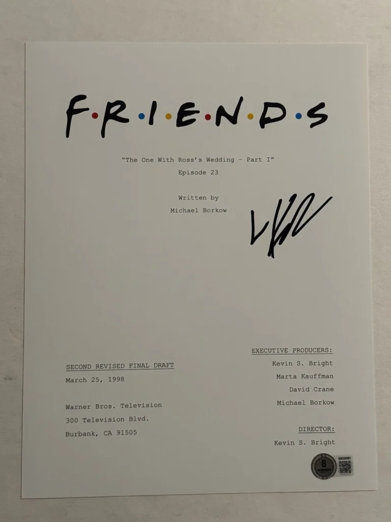 LISA KUDROW SIGNED SCRIPT COVER AUTOGRAPHED FRIENDS  SHOW ACTRESS PHOEBE BAS COA