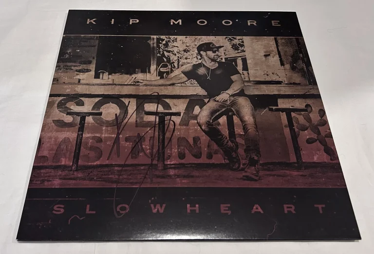 KIP MOORE SIGNED SLOWHEART VINYL RECORD JSA