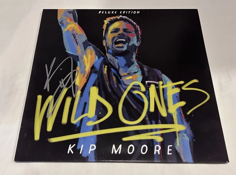 KIP MOORE SIGNED WILD ONES VINYL RECORD JSA