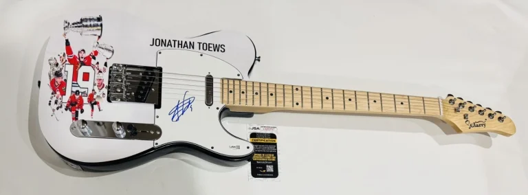 JONATHAN TOEWS SIGNED CUSTOM CHICAGO BLACKHAWKS ELECTRIC GUITAR JSA COA