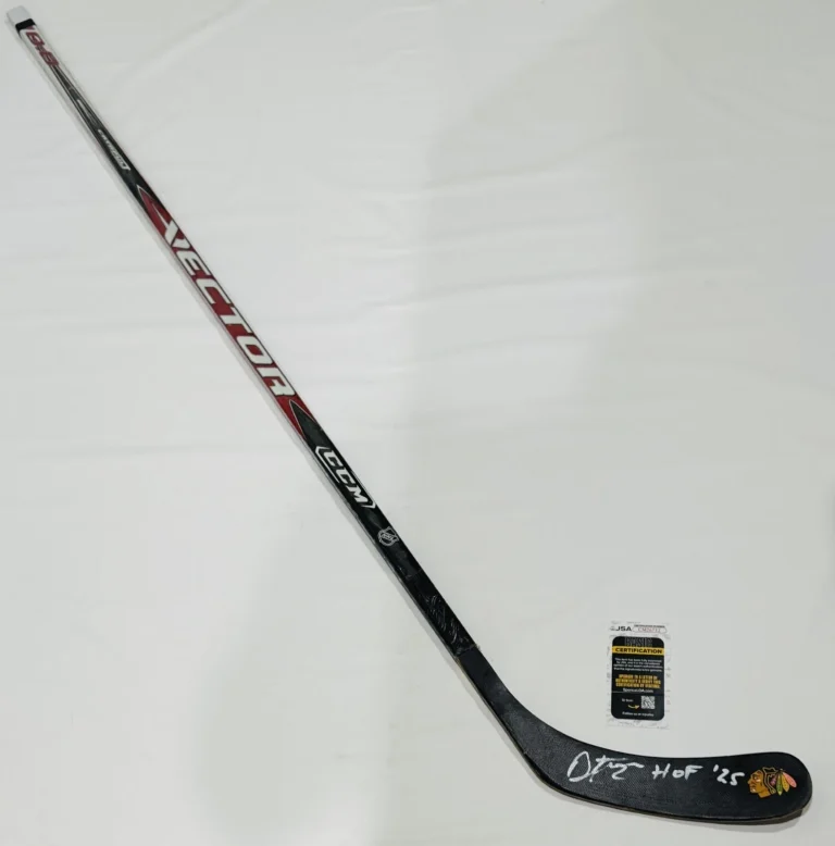 DUNCAN KEITH SIGNED FULL SIZE STICK CHICAGO BLACKHAWKS HOF 2025 JSA COA