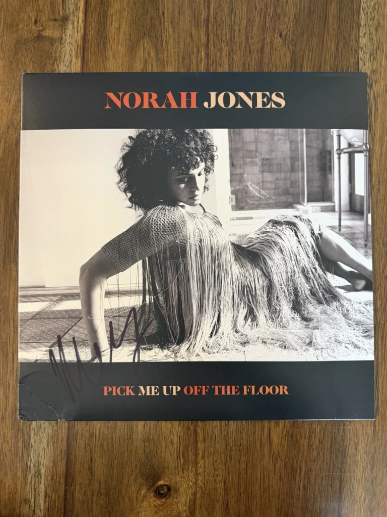 ‘Norah Jones’ Signed Autographed ‘Pick Me Up Off The Floor’ Vinyl Album Beckett