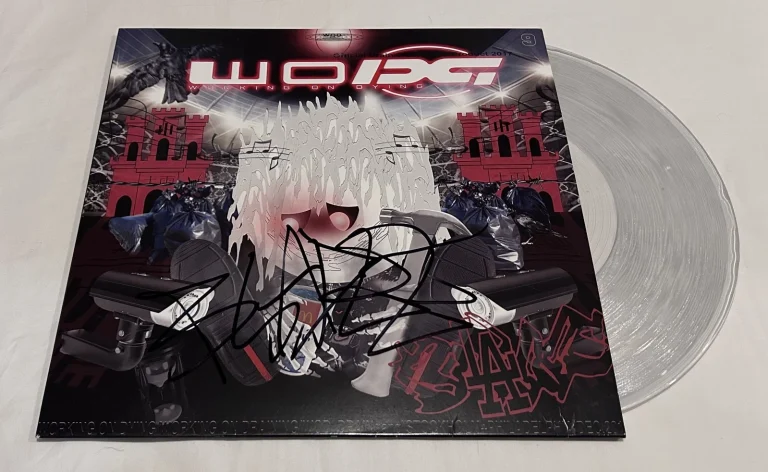 BLADEE SIGNED WORKING ON DYING VINYL RECORD JSA