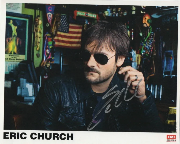 ERIC CHURCH SIGNED AUTOGRAPH 8X10 PHOTO - COUNTRY MUSIC STUD, HEART & SOUL RARE