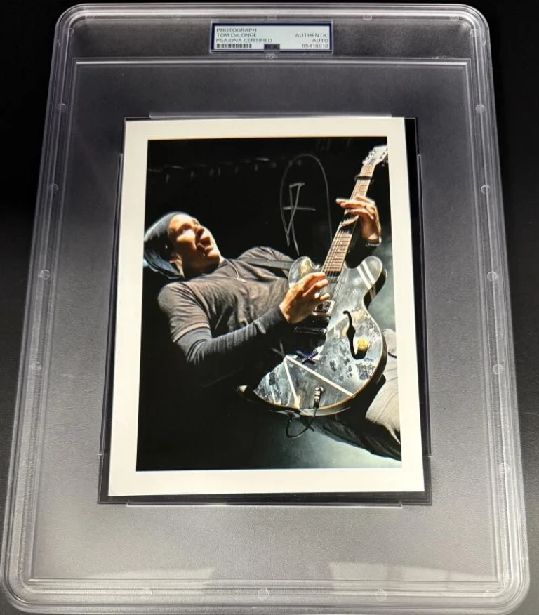 Tom DeLonge Blink 182 Star Signed Autograph PSA/DNA Encapsulated 7x9 Photo COA B