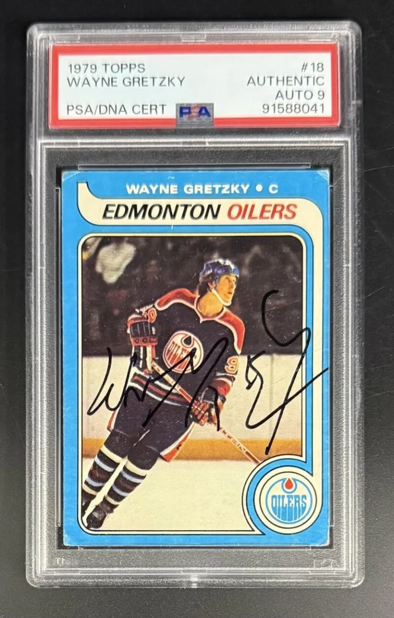 Wayne Gretzky Signed Autograph PSA/DNA 1979 Topps Rookie Card - MINT 9 AUTO