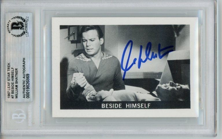 William Shatner Signed 1967 Leaf Star Trek #7 Trading Card Slab Beckett 57114