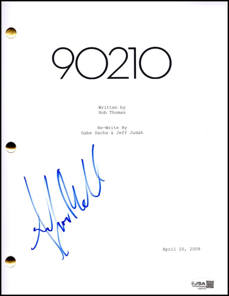 AnnaLynne McCord Signed Autograph 90210 Full Script Screenplay Naomi Clark JSA