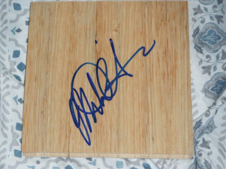 NEW YORK KNICKS MIKE DANTONI SIGNED WOOD FLOOR TILE