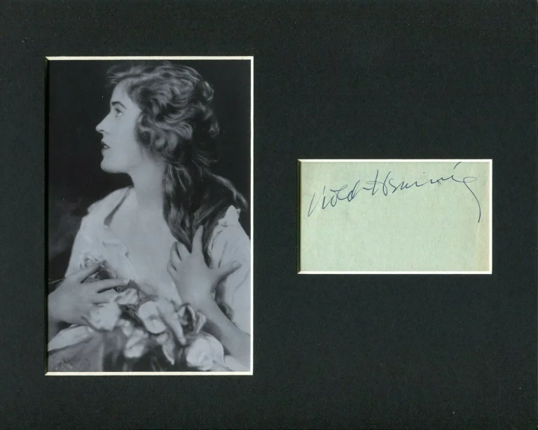 Violet Heming Early Stage Silent Film Actress Signed Autograph Photo Display
