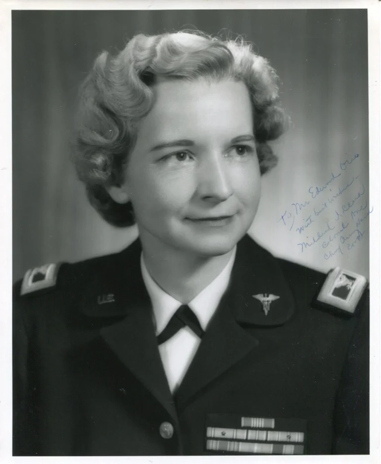 Irene Clark Woodman Chief Army Nurse Corps Vietnam Korea Signed Autograph Photo