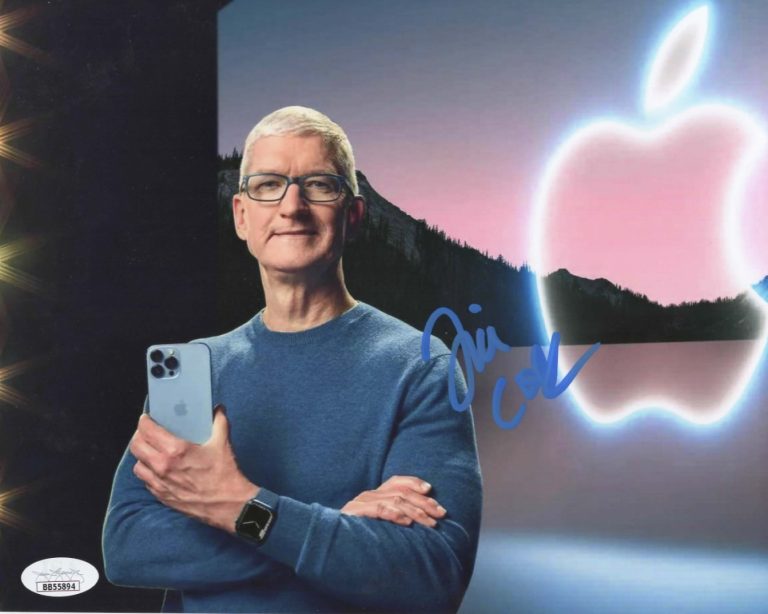 Tim Cook Signed 8x10 Photo w/ JSA LOA #BB55894 GRADED 10! Apple CEO