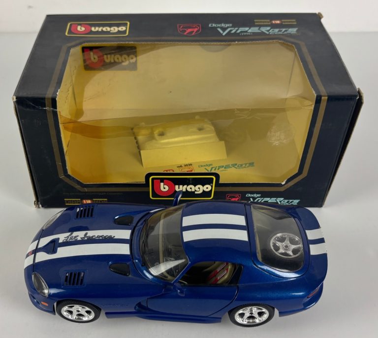 Lee Iacocca Chrysler CEO Rare Dodge Viper 1:18 Model Signed Autograph Car JSA