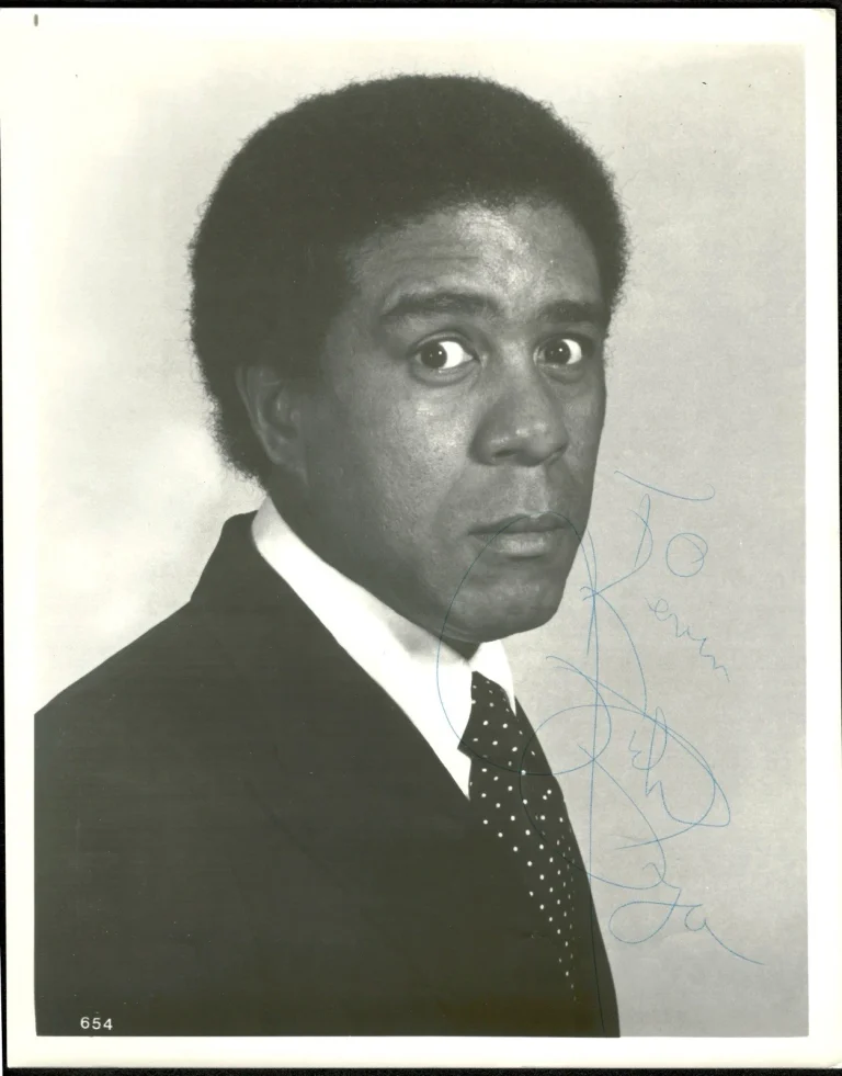 Richard Pryor Signed Autographed 8x10 Photo SWAU Authenticated Comedian Actor 4