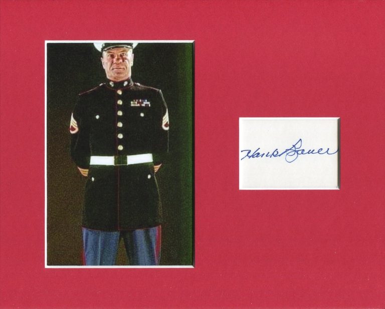 Hank Bauer USMC Marine WWII Bronze Sta NY Yankees Signed Autograph Photo Display