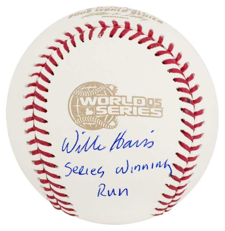 Willie Harris Signed 2005 World Series White Sox Baseball w/Winning Run - SS COA