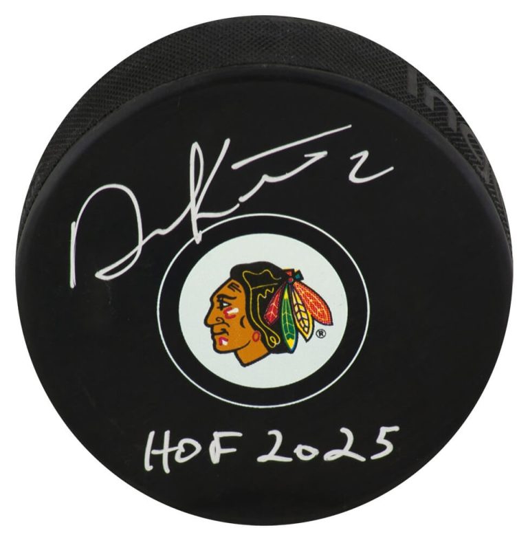 Duncan Keith Signed Blackhawks Logo Hockey Puck w/HOF 2025 - (SCHWARTZ COA)