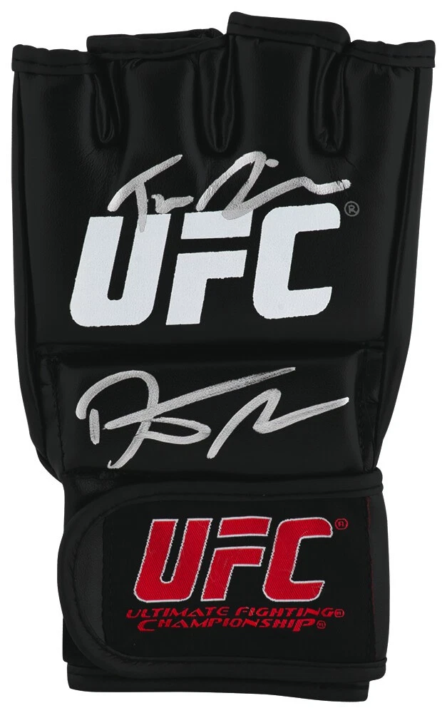 Dustin Poirier Signed Black MMA Fighting Glove w/The Diamond - (SCHWARTZ COA)