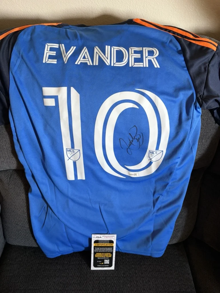 Evander da Silva Ferreira SIGNED FC Cincinnati Jersey L JSA Authentication COA