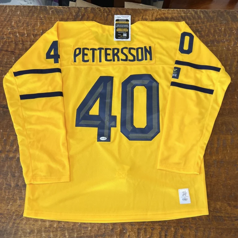 Elias Pettersson Signed Sweden Jersey JSA Coa Autographed Canucks