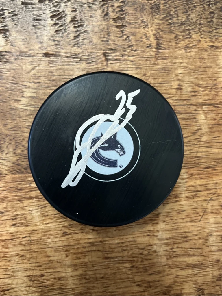 Elias Pettersson Signed Vancouver Canucks Puck JSA Coa Autographed Defenseman