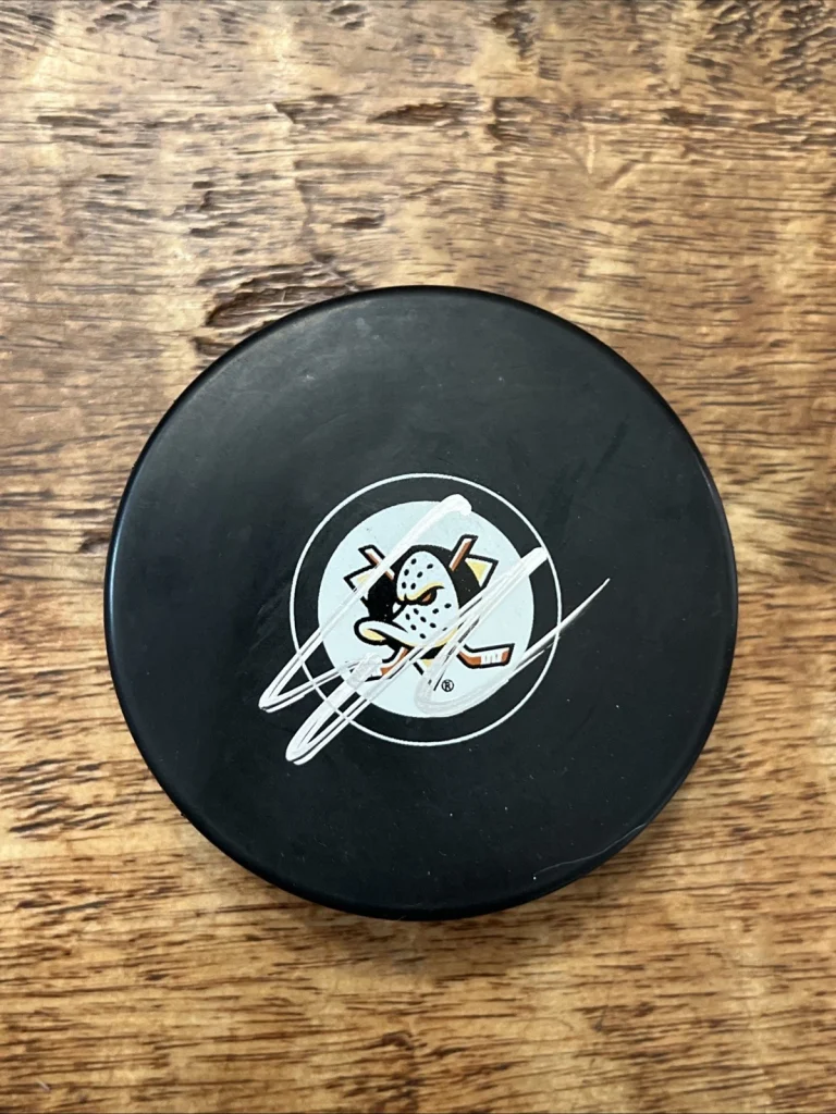 Leo Carlsson Signed Anaheim Ducks Puck JSA Coa Autographed