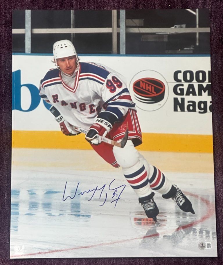 WAYNE GRETZKY Signed New York RANGERS 16x20 PHOTO Beckett Authenticated (BAS)
