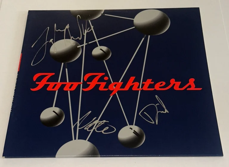 GROHL, HAWKINS (Vintage) & MENDEL Signed FOO FIGHTERS LP ALBUM COVER Beckett LOA