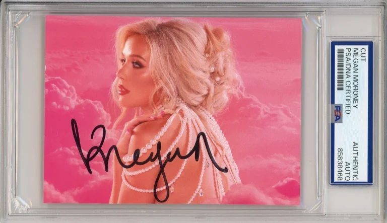 Megan Moroney CLOUD 9 AUTOGRAPH SIGNED SEXY ALBUM Picture Photograph PSA DNA COA