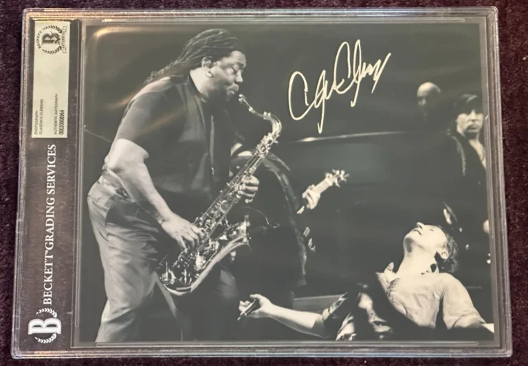 CLARENCE CLEMONS Signed CONCERT 8 X 10 PHOTO Beckett Encapsulated
